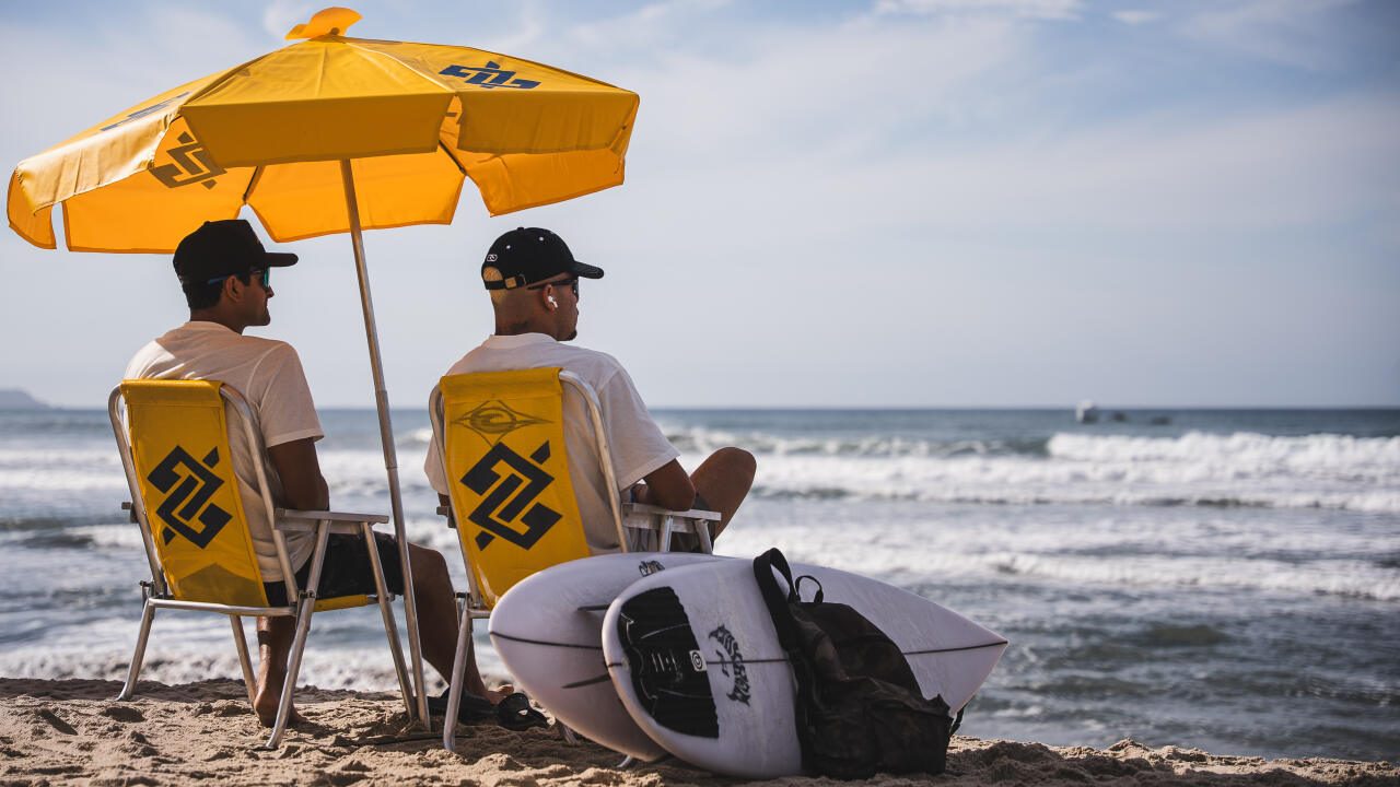Imagem: Aluguel de guarda-sol e cadeira by Banco do Brasil no Circuito Banco do Brasil de Surfe - Etapa Ubatuba