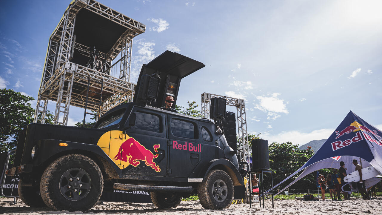 Imagem: Red Bull Experience no Circuito Banco do Brasil de Surfe - Etapa Ubatuba