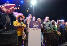 Colombianos no exterior votam no segundo turno presidencial